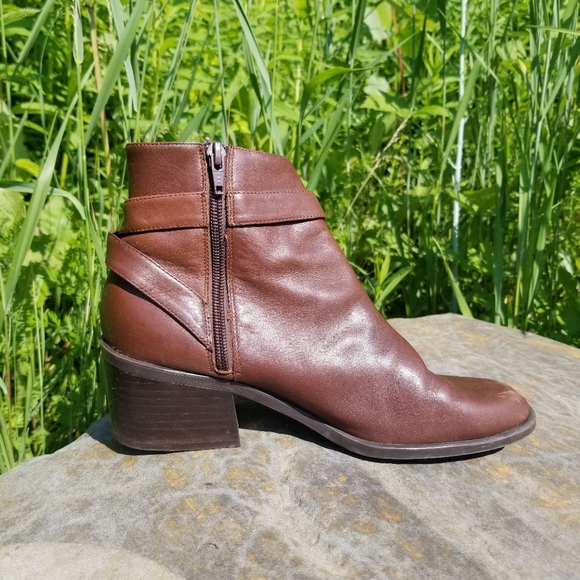 VTG 80s 90s Brown Leather Heeled Booties - Picture 7 of 12